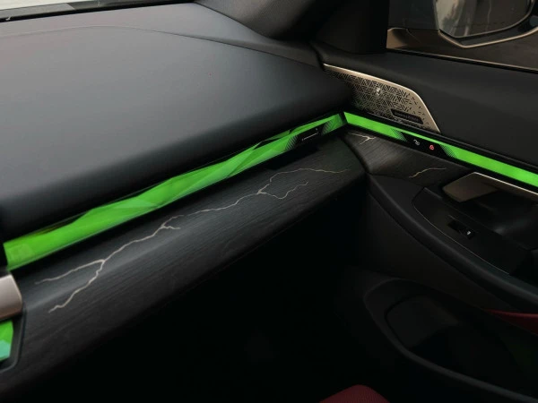  Nardo grey BMW 520i Photo 12